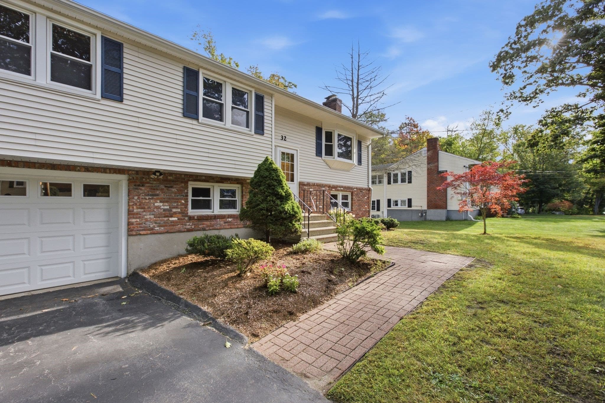 Single Family Residence at 32 Westwood Street, Burlington MA 01803, Burlington, photo 2 of 42