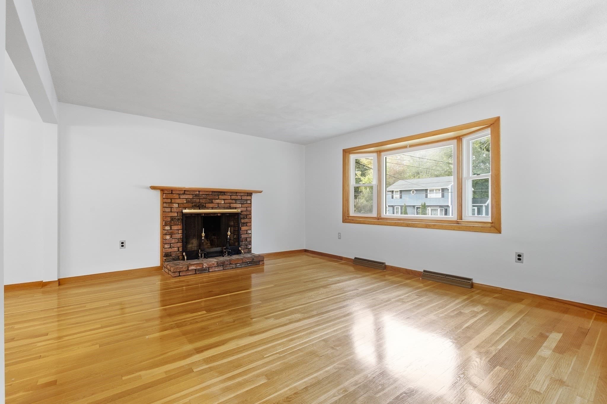 Single Family Residence at 32 Westwood Street, Burlington MA 01803, Burlington, photo 6 of 42