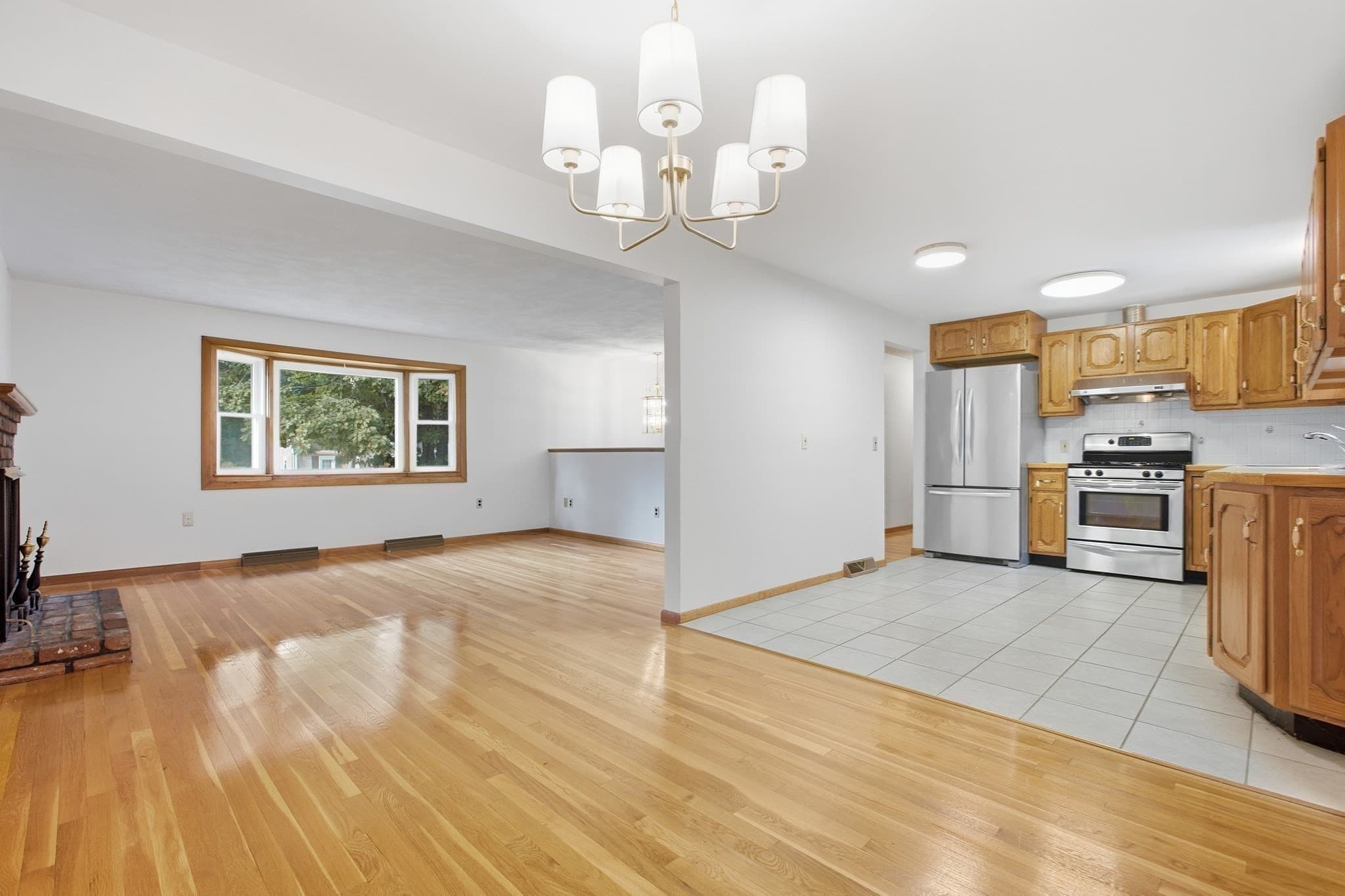 Single Family Residence at 32 Westwood Street, Burlington MA 01803, Burlington, photo 14 of 42