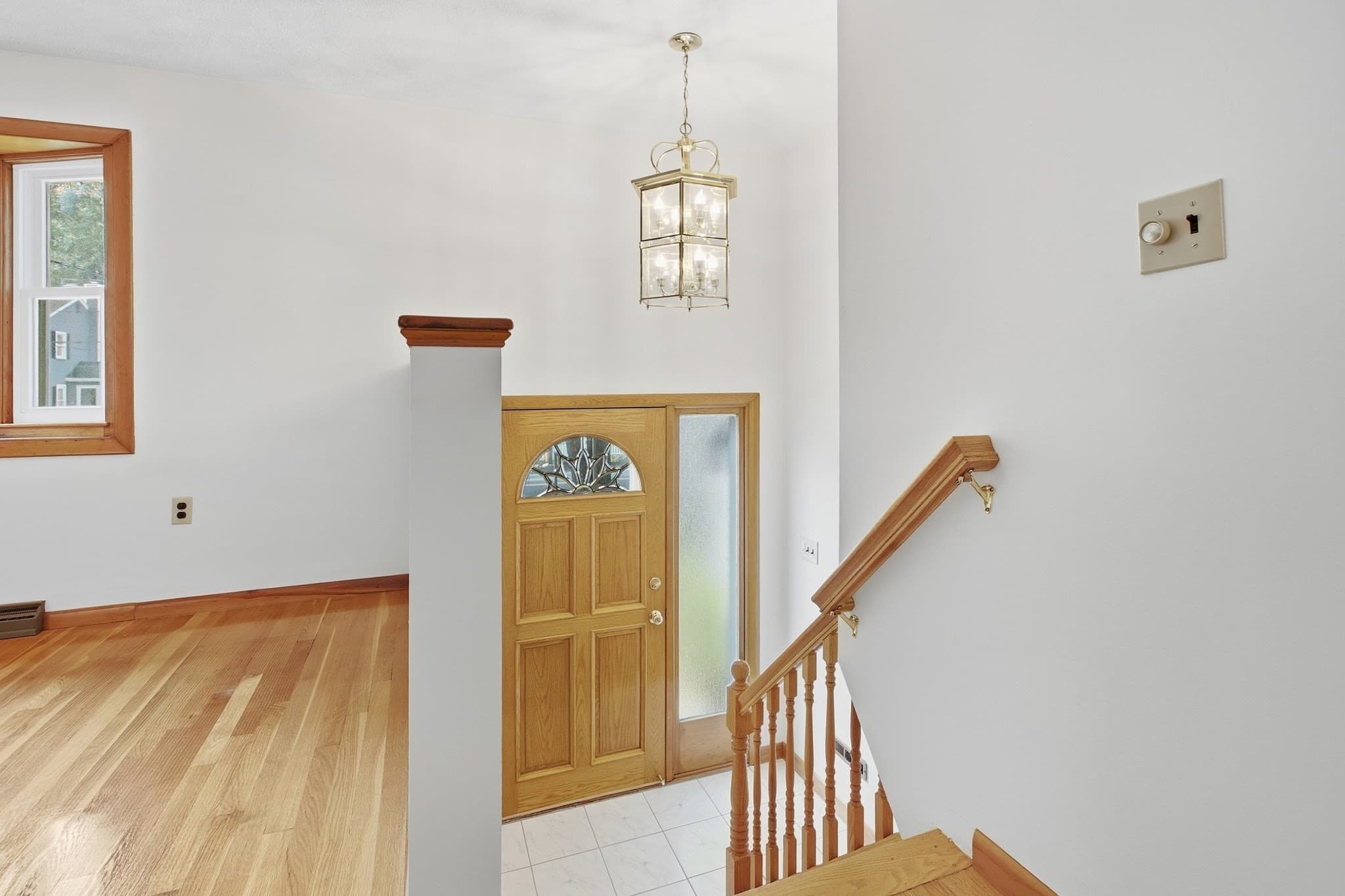 Single Family Residence at 32 Westwood Street, Burlington MA 01803, Burlington, photo 4 of 42