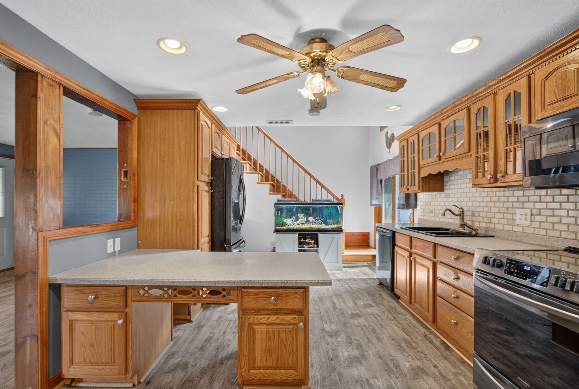 Single Family Residence at 15 Ellington Rd, Tewksbury MA 01876, Tewksbury, photo 11 of 28