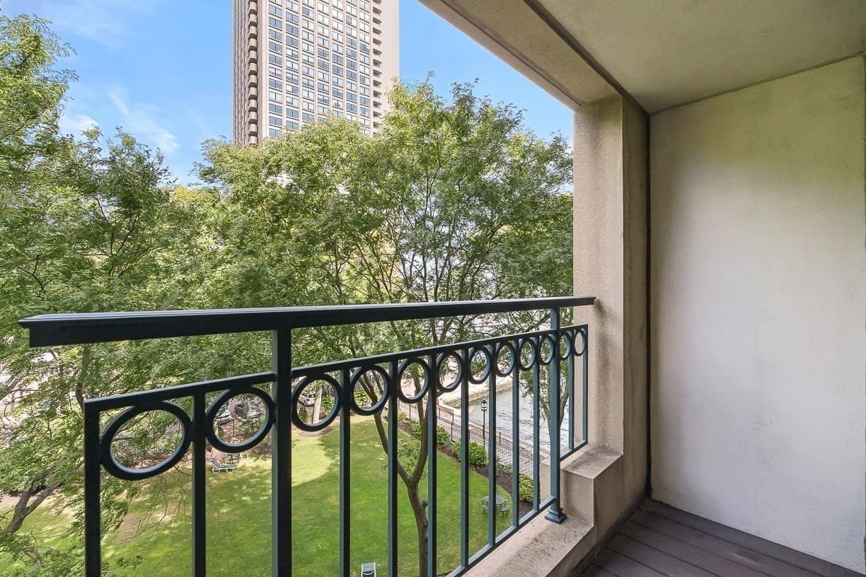 Condominium at 20 Rowes Wharf # 501, Boston MA 02110, Boston, photo 3 of 37