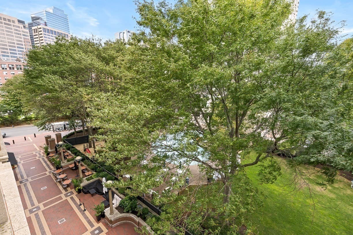 Condominium at 20 Rowes Wharf # 501, Boston MA 02110, Boston, photo 5 of 37