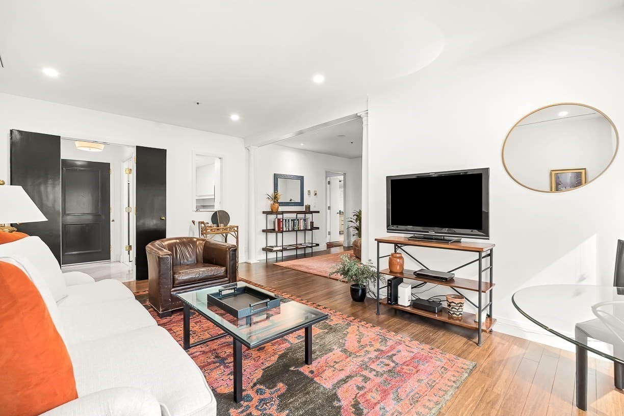 Condominium at 20 Rowes Wharf # 501, Boston MA 02110, Boston, photo 11 of 37