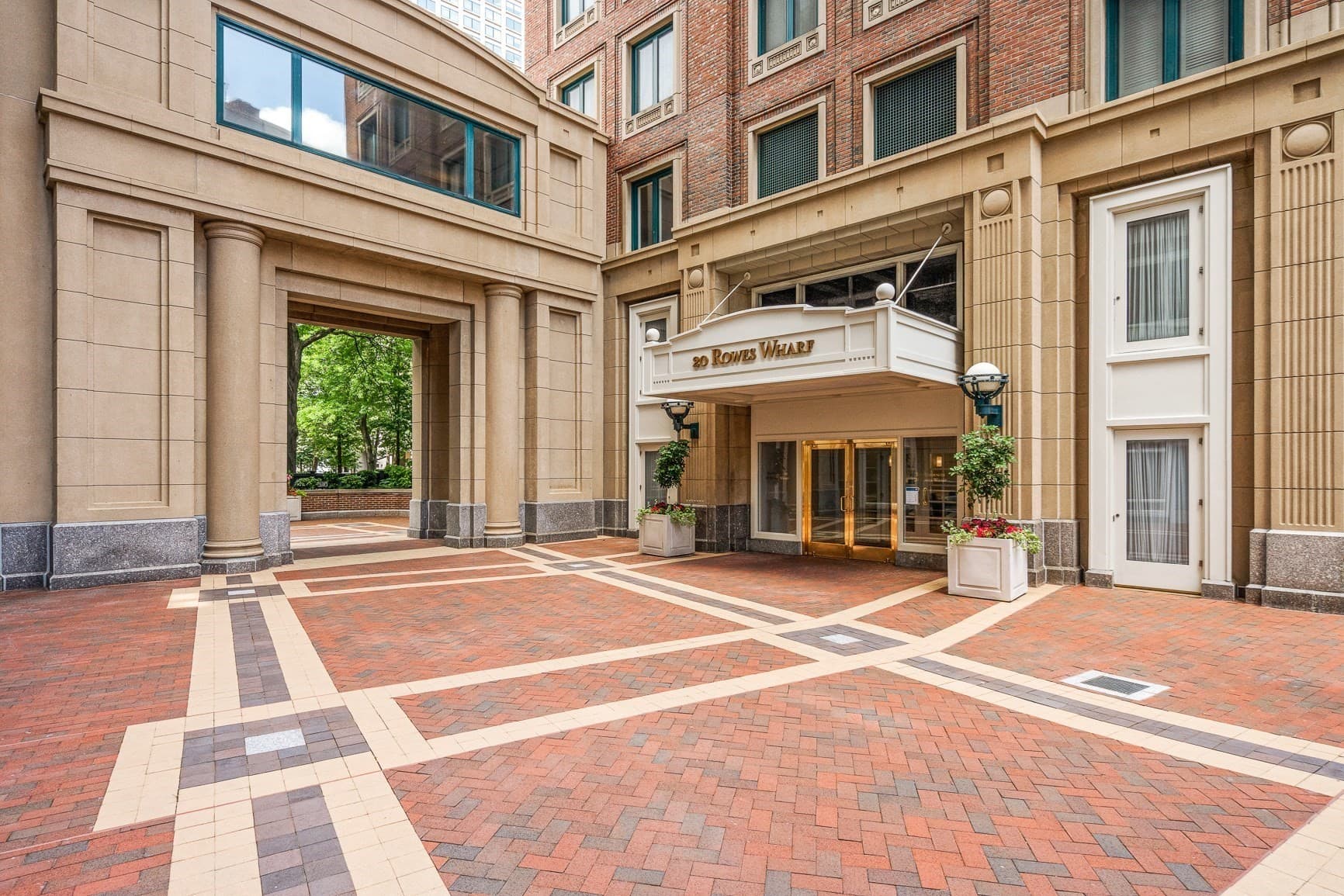 Condominium at 20 Rowes Wharf # 501, Boston MA 02110, Boston, photo 31 of 37