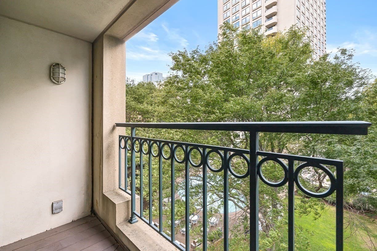 Condominium at 20 Rowes Wharf # 501, Boston MA 02110, Boston, photo 4 of 37