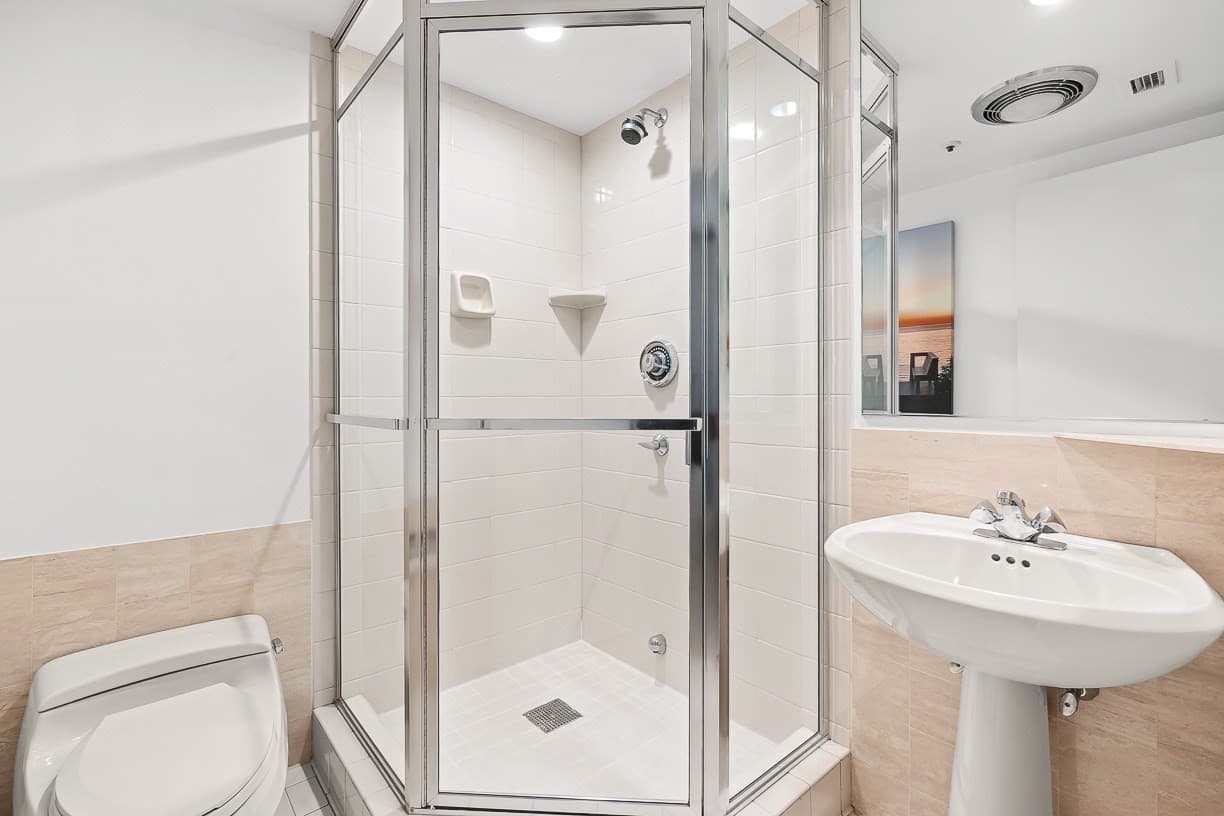 Condominium at 20 Rowes Wharf # 501, Boston MA 02110, Boston, photo 21 of 37