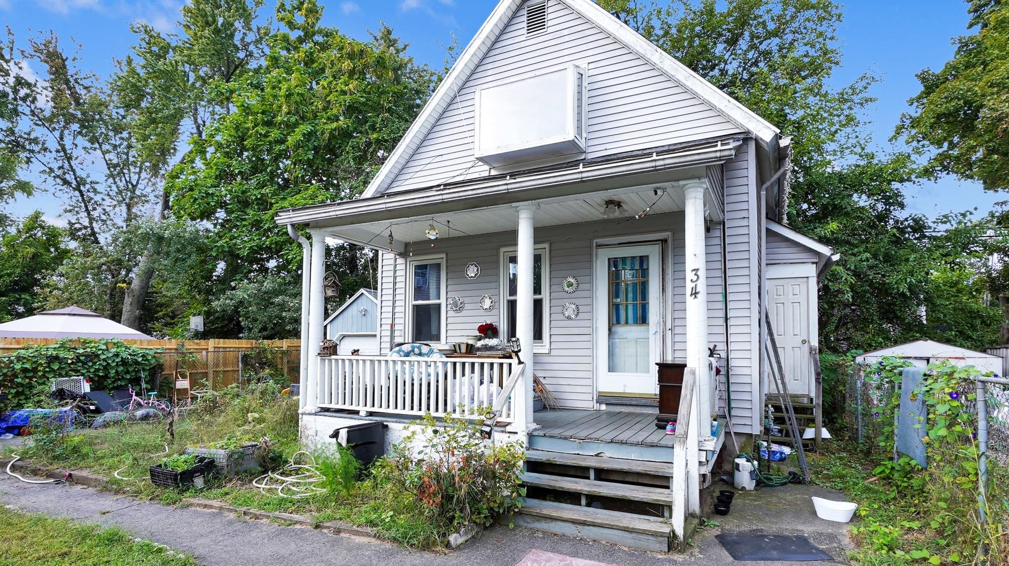 Single Family Residence at 34 Cambridge St, Springfield MA 01109, Springfield, photo 2 of 20