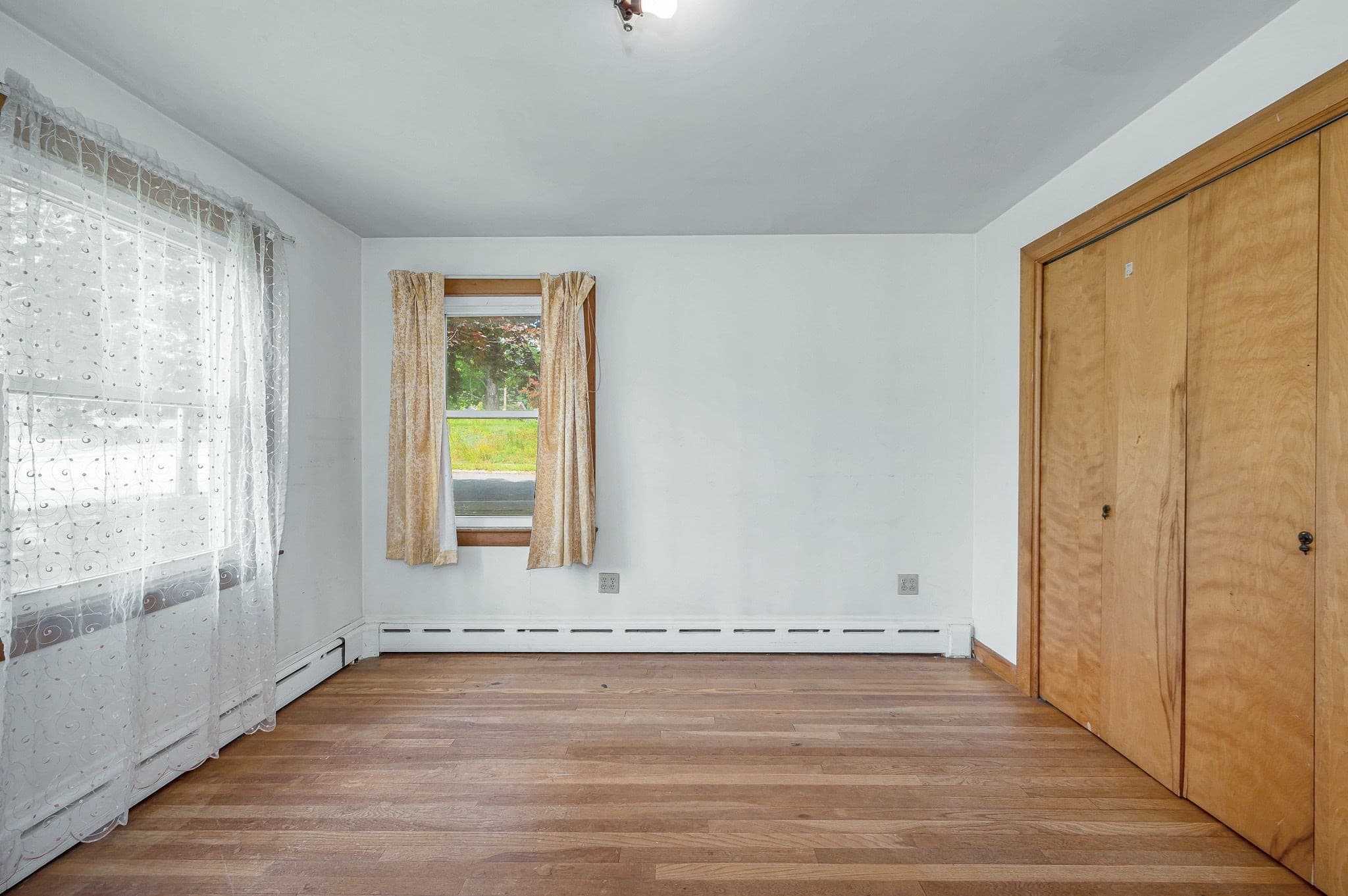 Single Family Residence at 129 Forest St, Haverhill MA 01832, Haverhill, photo 23 of 42