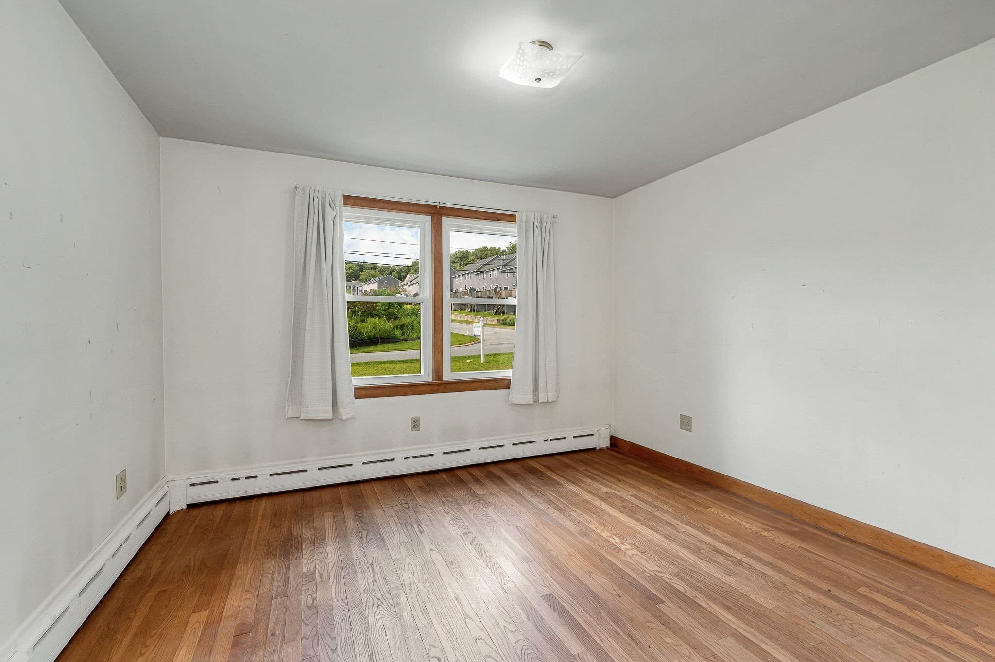 Single Family Residence at 129 Forest St, Haverhill MA 01832, Haverhill, photo 27 of 42
