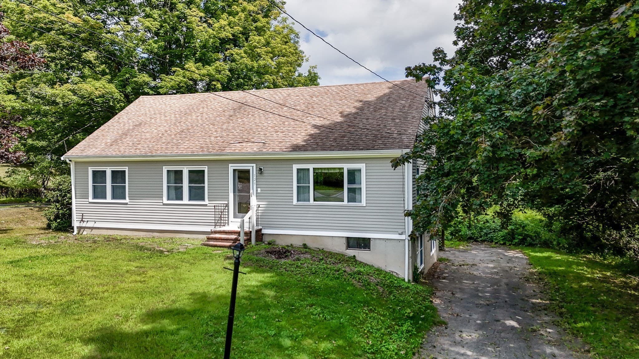 129 Forest St, Haverhill MA 01832