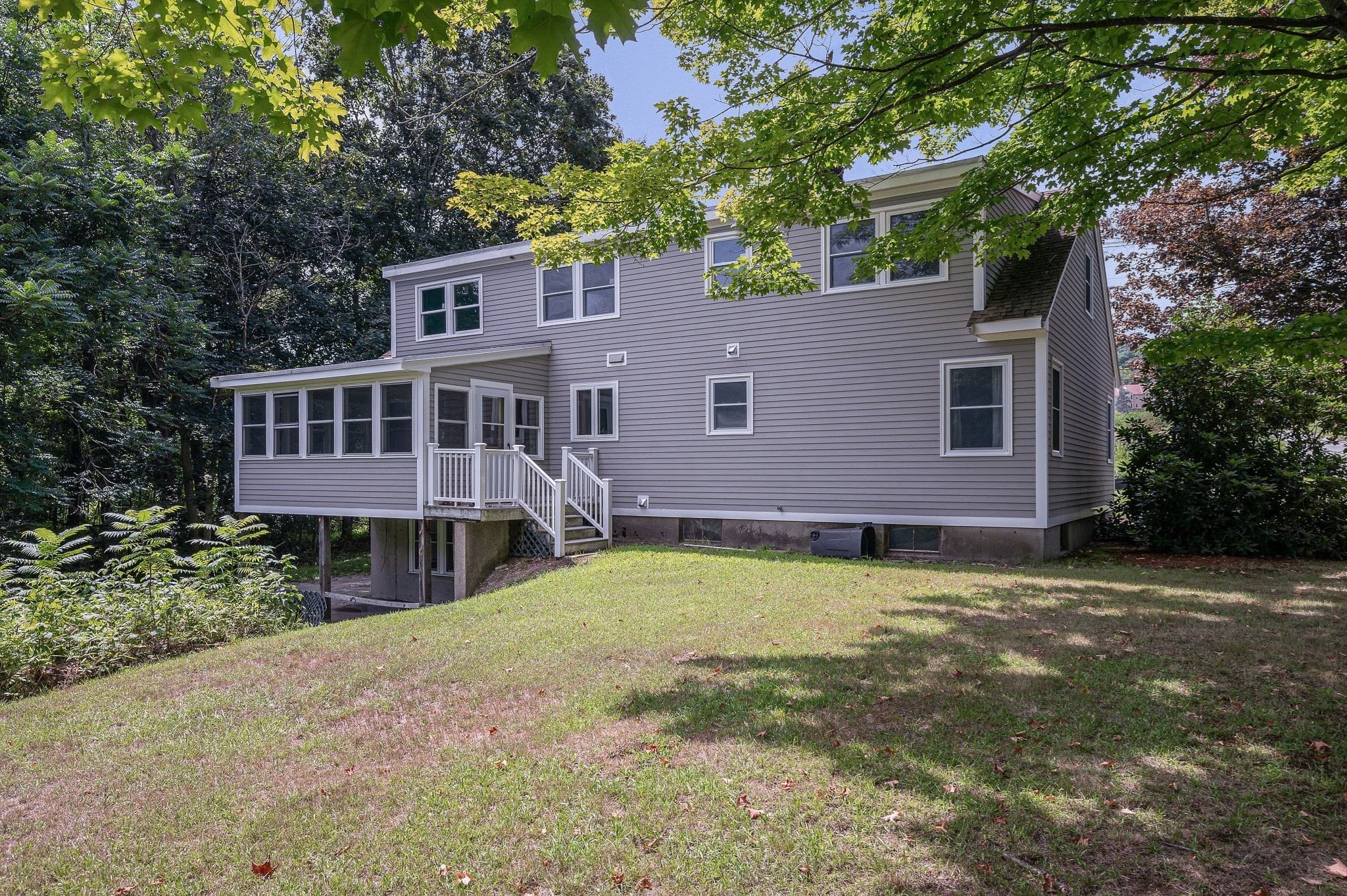 Single Family Residence at 129 Forest St, Haverhill MA 01832, Haverhill, photo 5 of 42