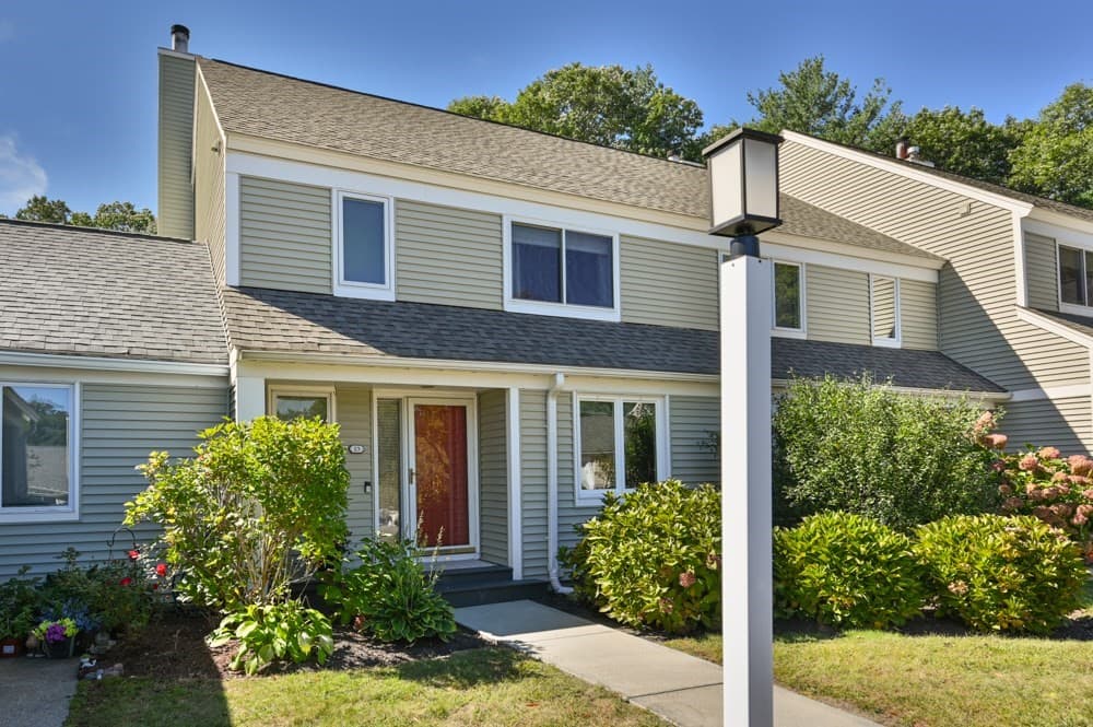 Condominium at 23 Stone Ridge Rd # 23, Franklin MA 02038, Franklin, photo 2 of 39
