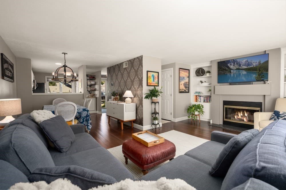 Condominium at 23 Stone Ridge Rd # 23, Franklin MA 02038, Franklin, photo 17 of 39