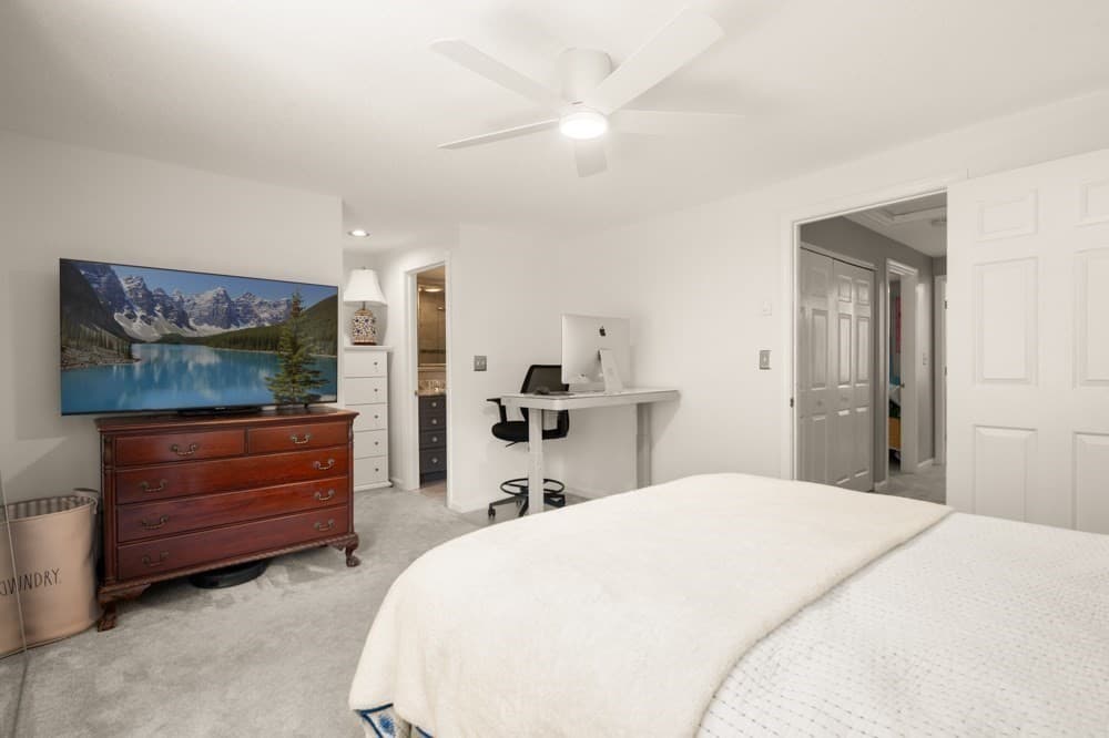 Condominium at 23 Stone Ridge Rd # 23, Franklin MA 02038, Franklin, photo 22 of 39