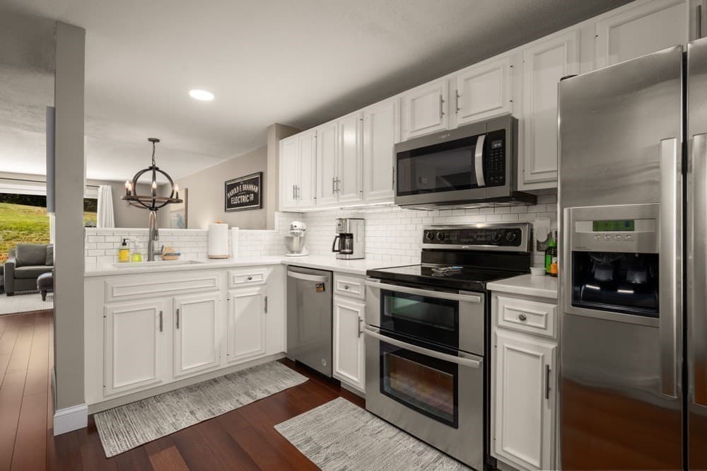 Condominium at 23 Stone Ridge Rd # 23, Franklin MA 02038, Franklin, photo 7 of 39