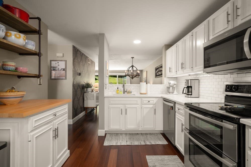 Condominium at 23 Stone Ridge Rd # 23, Franklin MA 02038, Franklin, photo 9 of 39