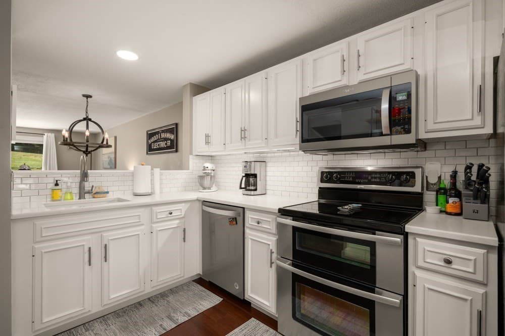 Condominium at 23 Stone Ridge Rd # 23, Franklin MA 02038, Franklin, photo 10 of 39