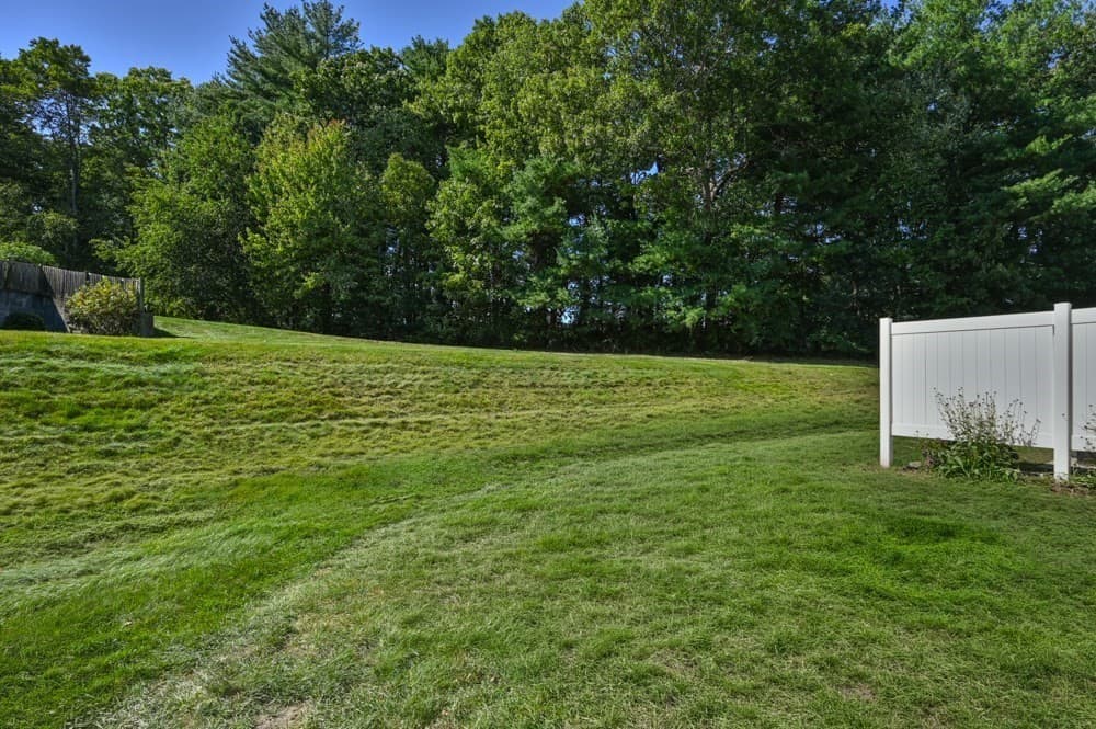 Condominium at 23 Stone Ridge Rd # 23, Franklin MA 02038, Franklin, photo 37 of 39