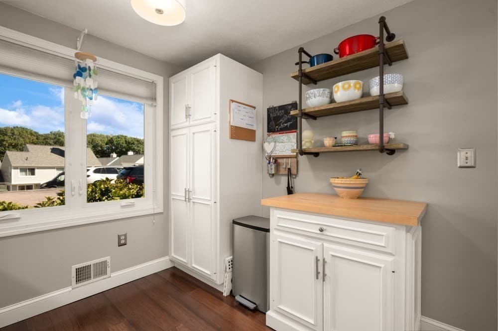 Condominium at 23 Stone Ridge Rd # 23, Franklin MA 02038, Franklin, photo 11 of 39