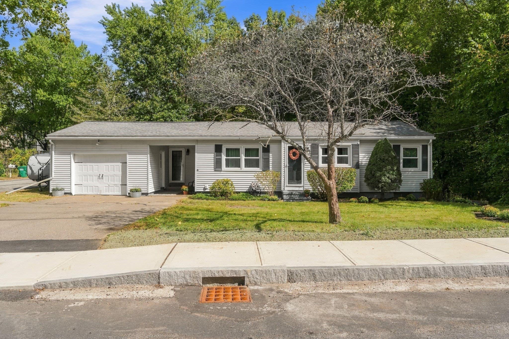 Single Family Residence at 418 Millville Rd, Uxbridge MA 01569, Uxbridge, photo 28 of 41
