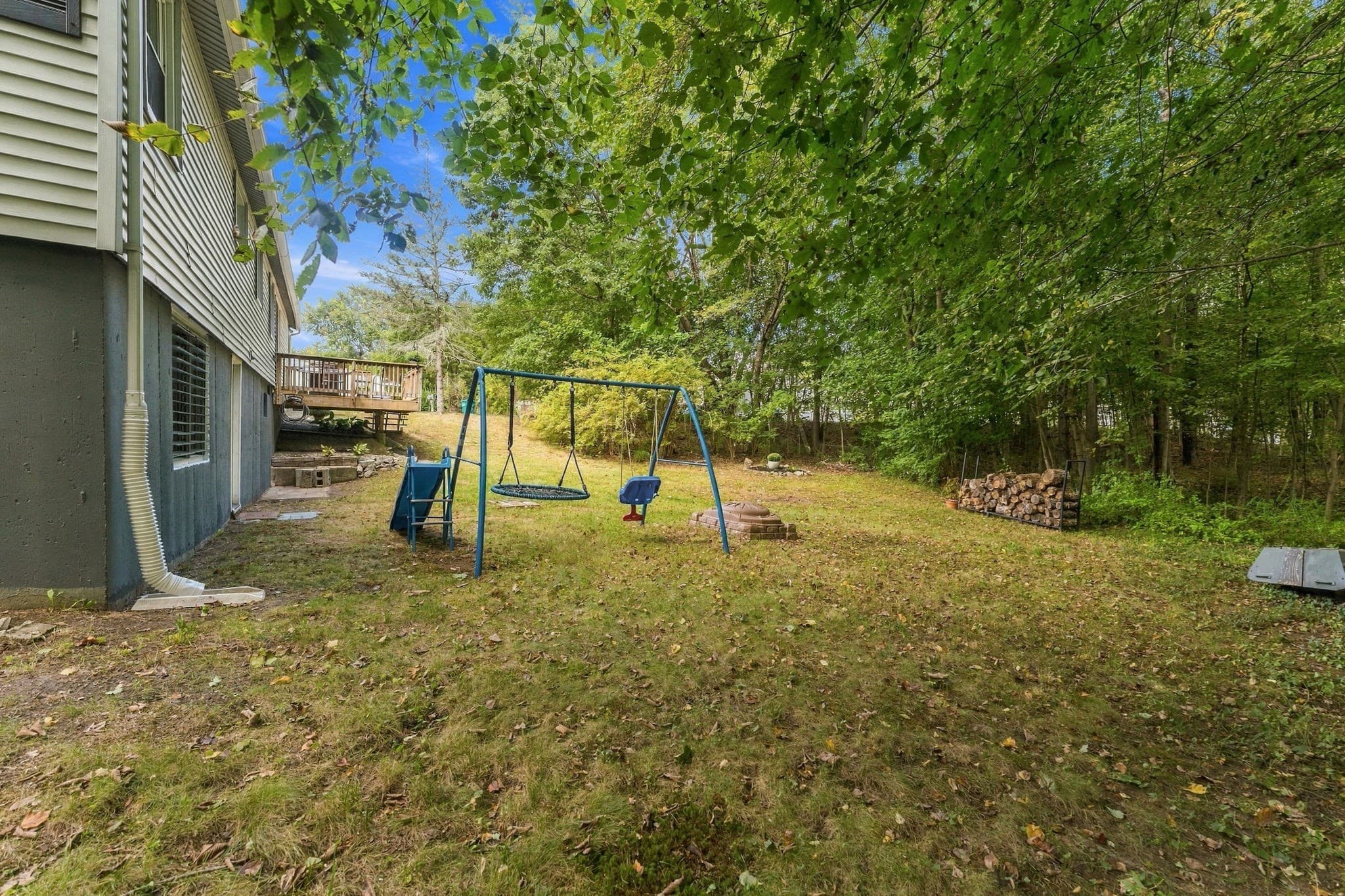 Single Family Residence at 418 Millville Rd, Uxbridge MA 01569, Uxbridge, photo 31 of 41