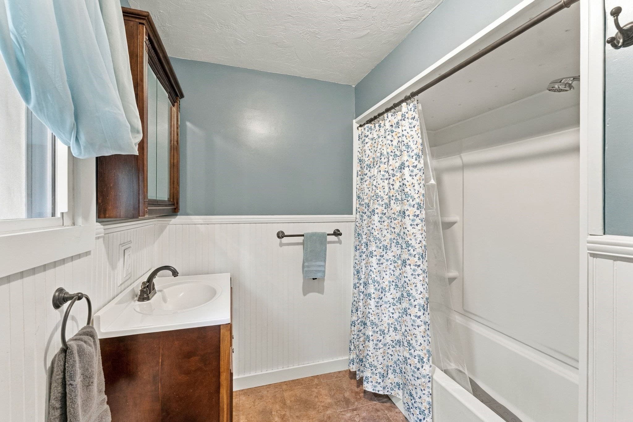 Single Family Residence at 418 Millville Rd, Uxbridge MA 01569, Uxbridge, photo 25 of 41