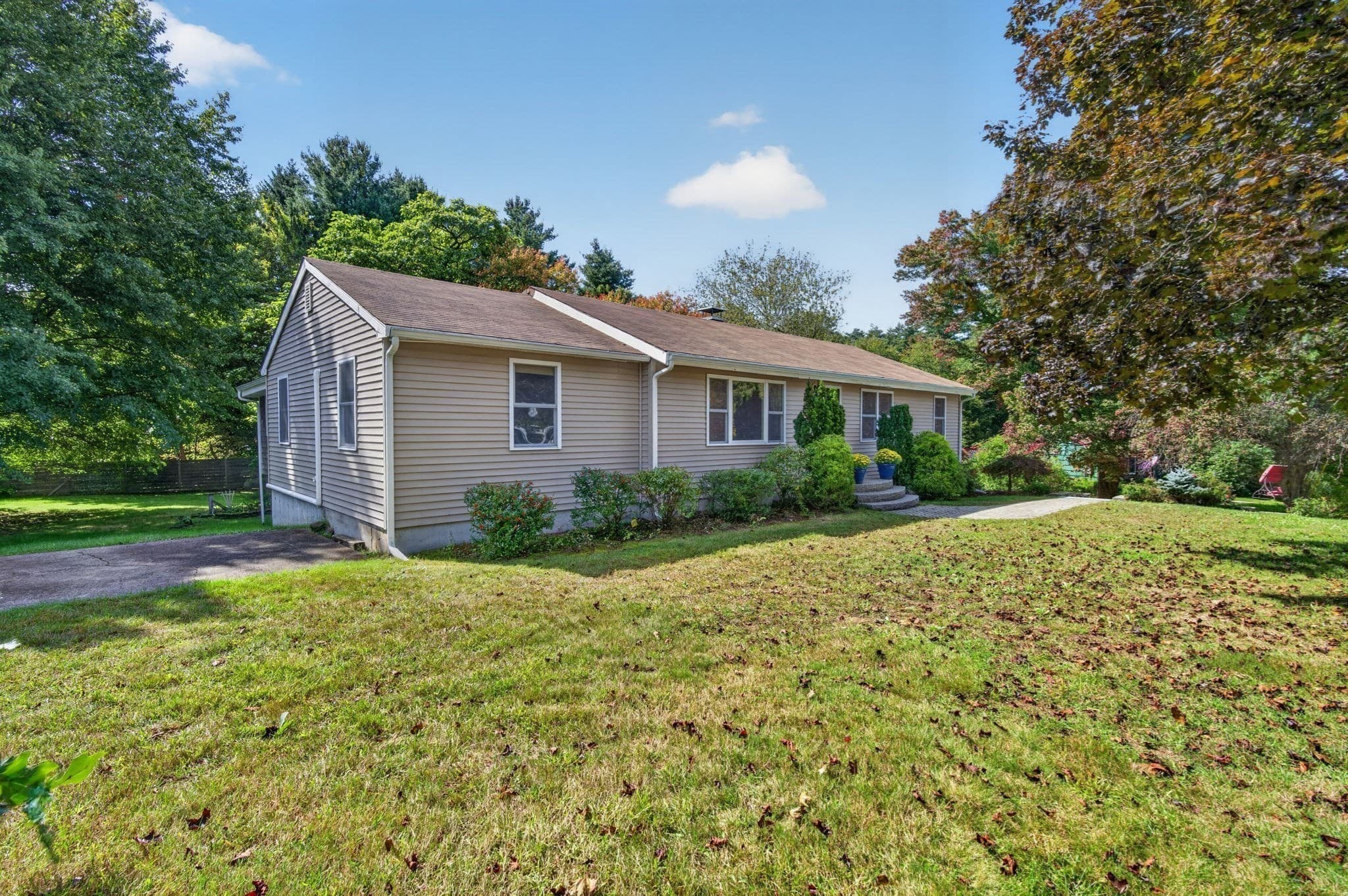 Single Family Residence at 12 Sunset, Derry NH 03038, Derry, photo 2 of 35