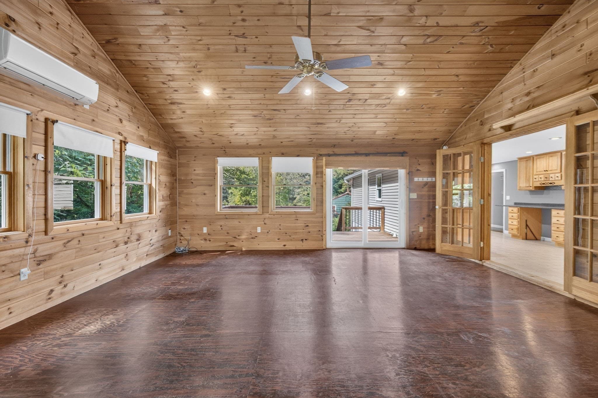 Single Family Residence at 12 Sunset, Derry NH 03038, Derry, photo 10 of 35