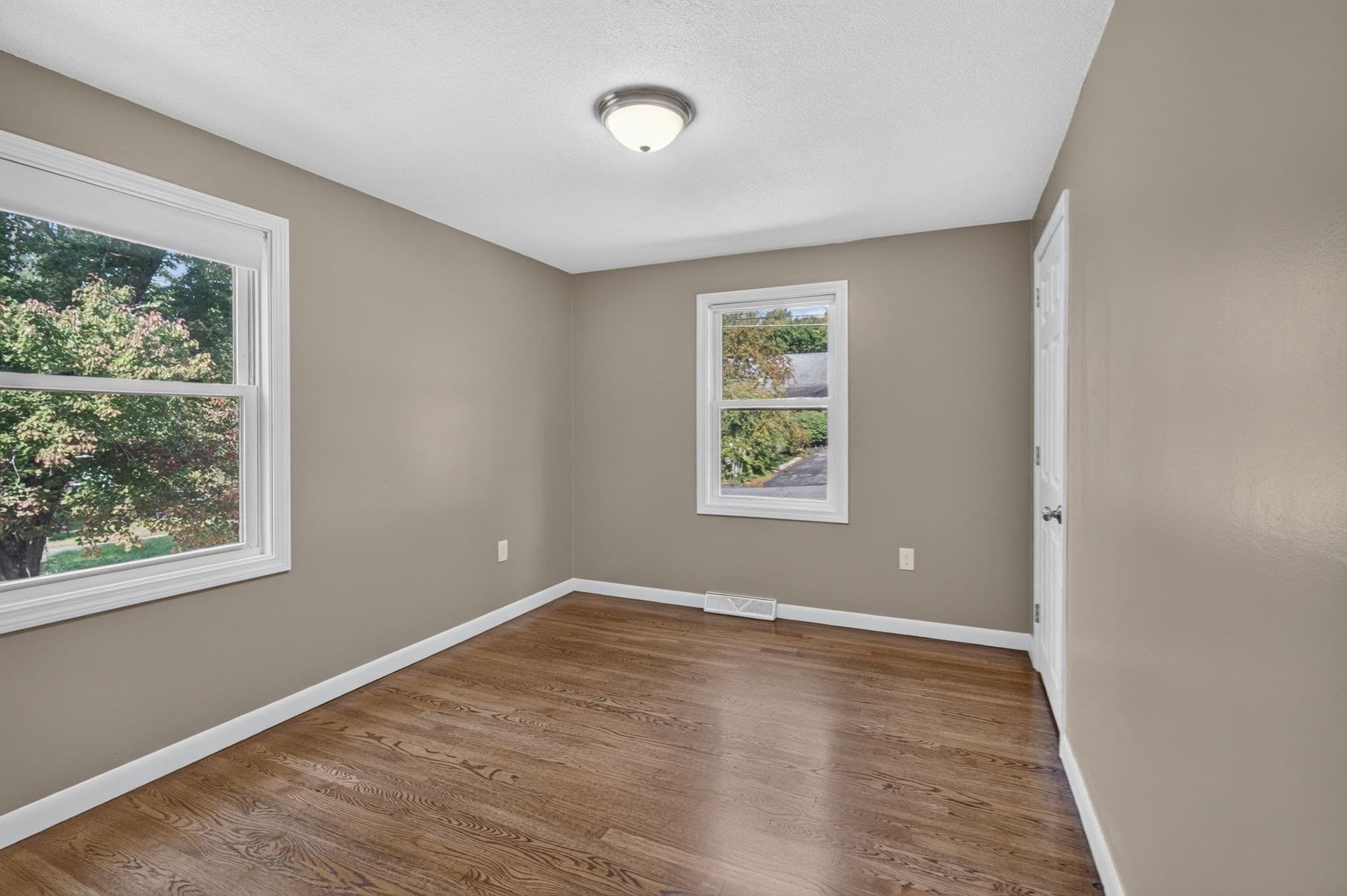 Single Family Residence at 12 Sunset, Derry NH 03038, Derry, photo 29 of 35
