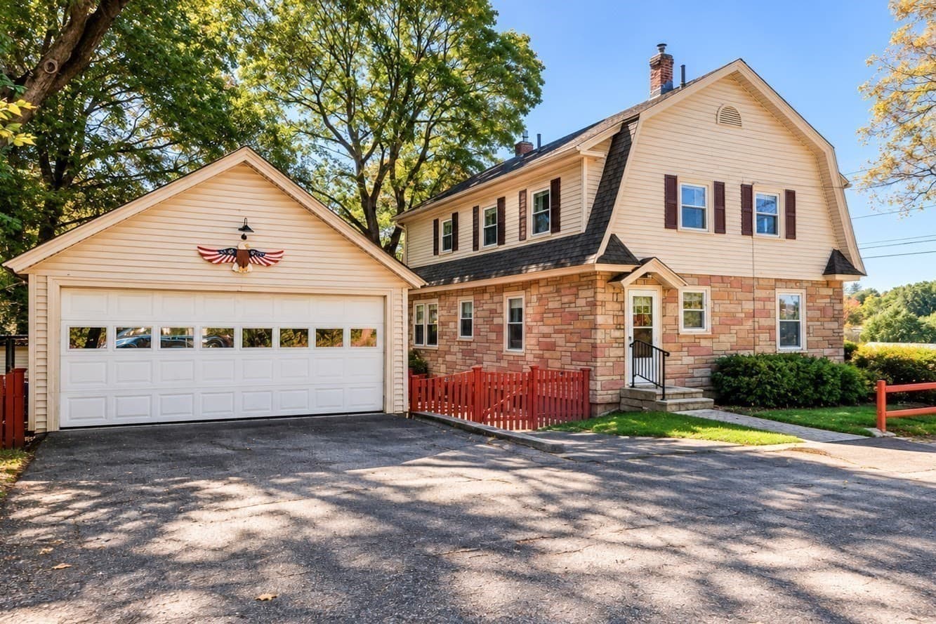 Single Family Residence at 246 Chestnut Street, Gardner MA 01440, Gardner, photo 2 of 38