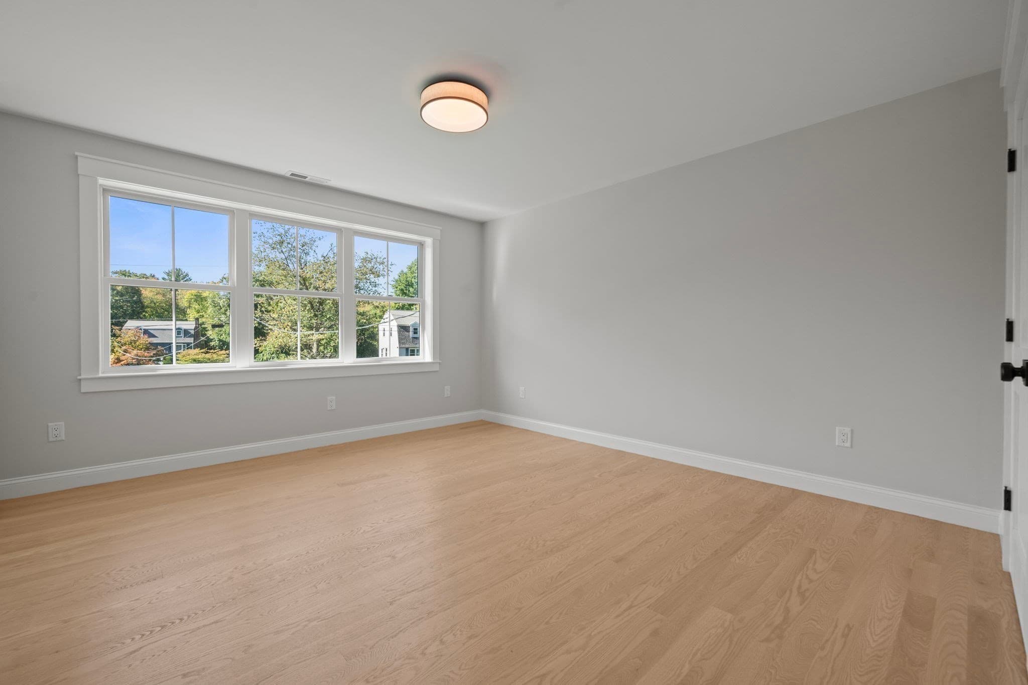 Single Family Residence at 158 Lake St, Wilmington MA 01887, Wilmington, photo 27 of 34
