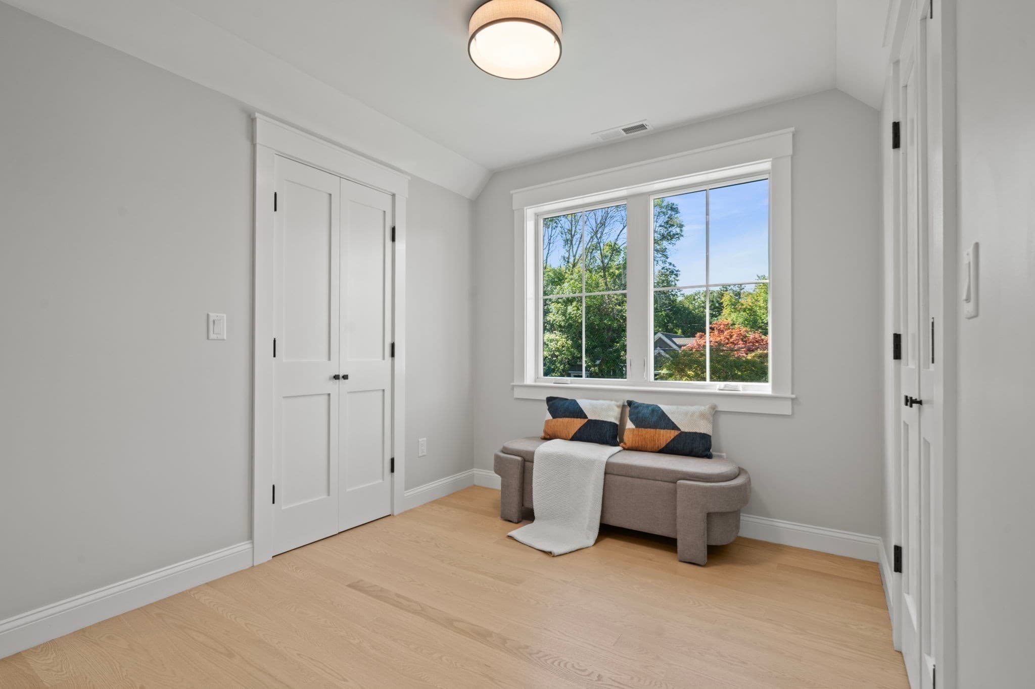 Single Family Residence at 158 Lake St, Wilmington MA 01887, Wilmington, photo 19 of 34