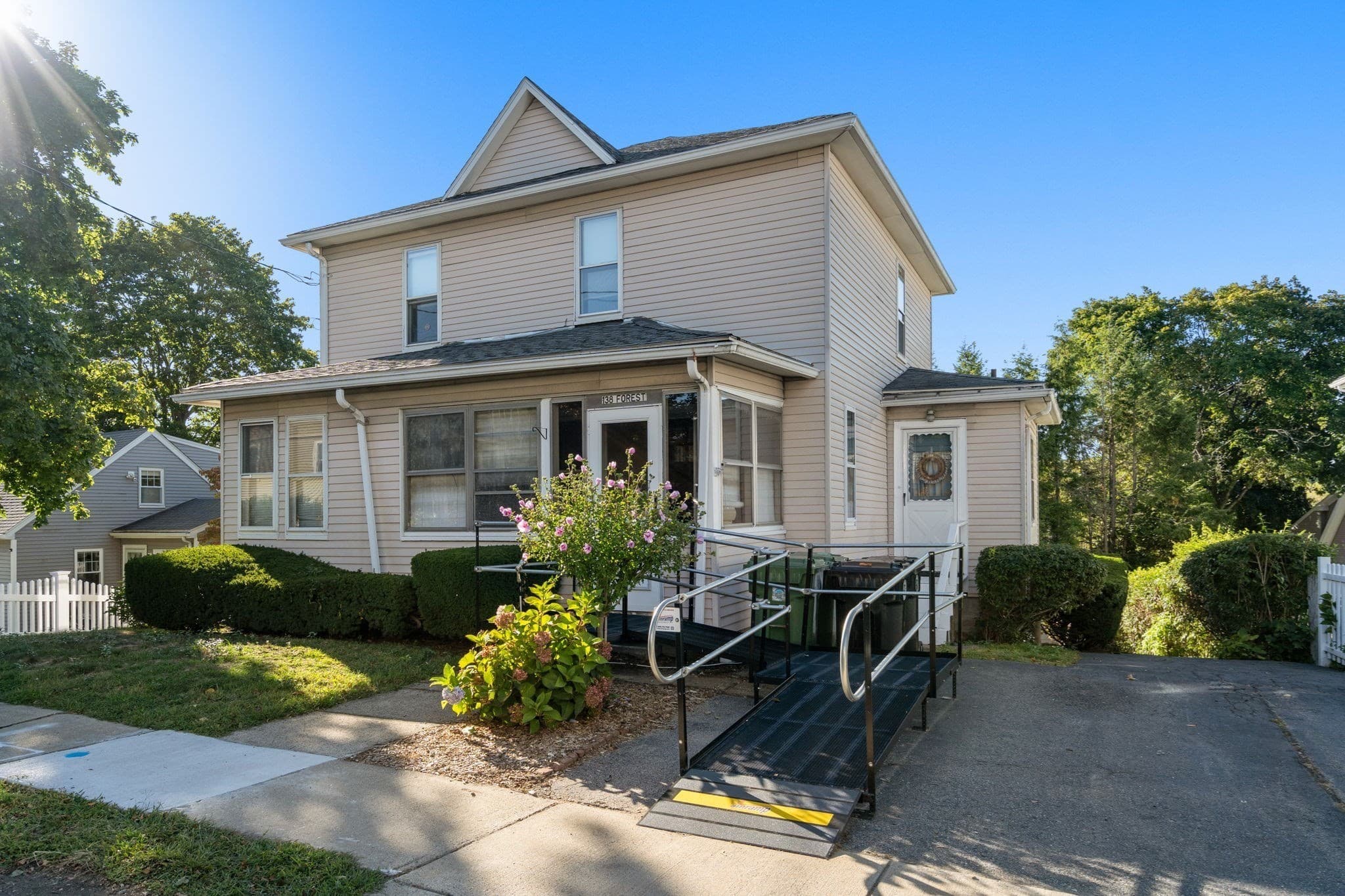 138 Forest St, Watertown MA 02472