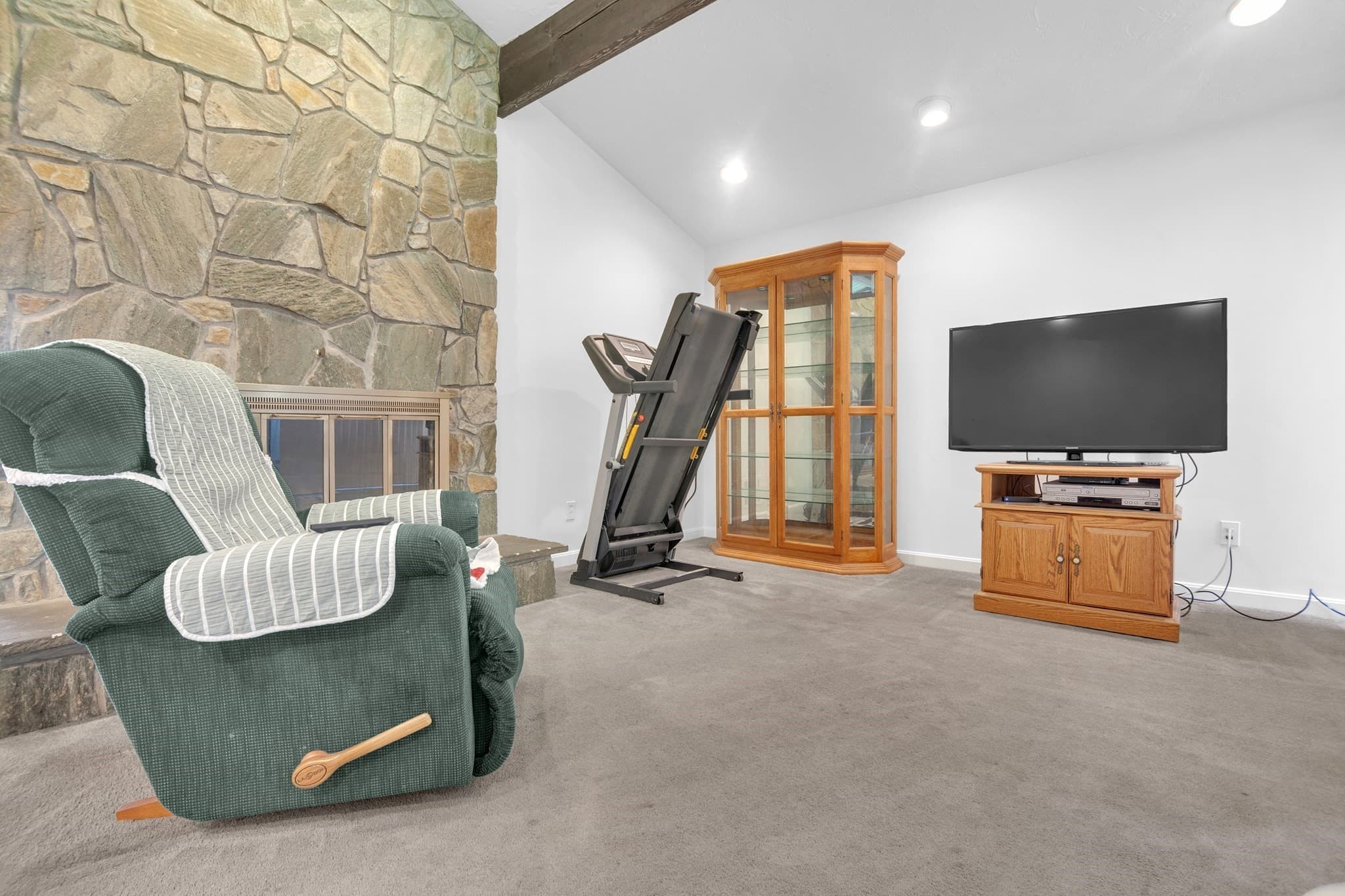 Single Family Residence at 80 Winter St, Ashland MA 01721, Ashland, photo 17 of 39