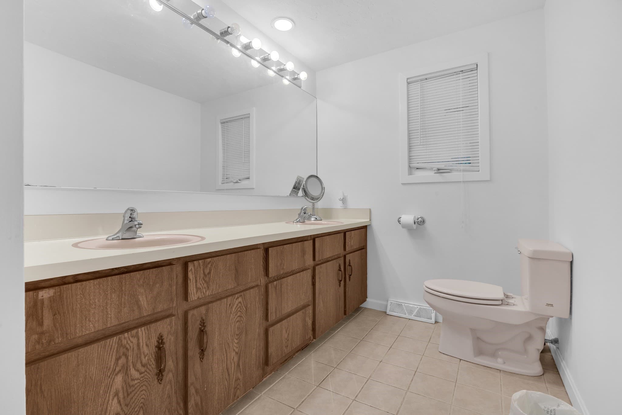 Single Family Residence at 80 Winter St, Ashland MA 01721, Ashland, photo 24 of 39