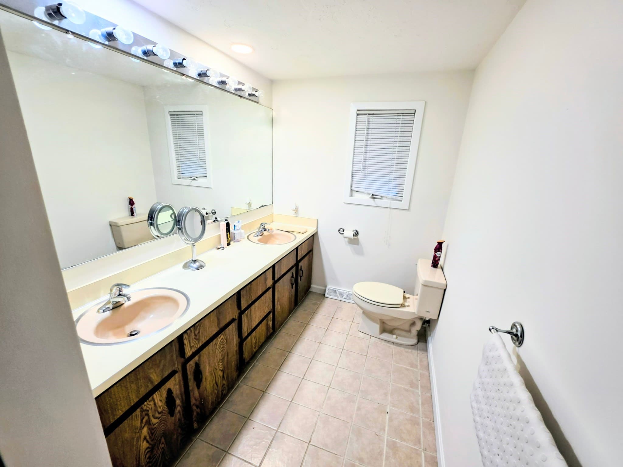 Single Family Residence at 80 Winter St, Ashland MA 01721, Ashland, photo 38 of 39