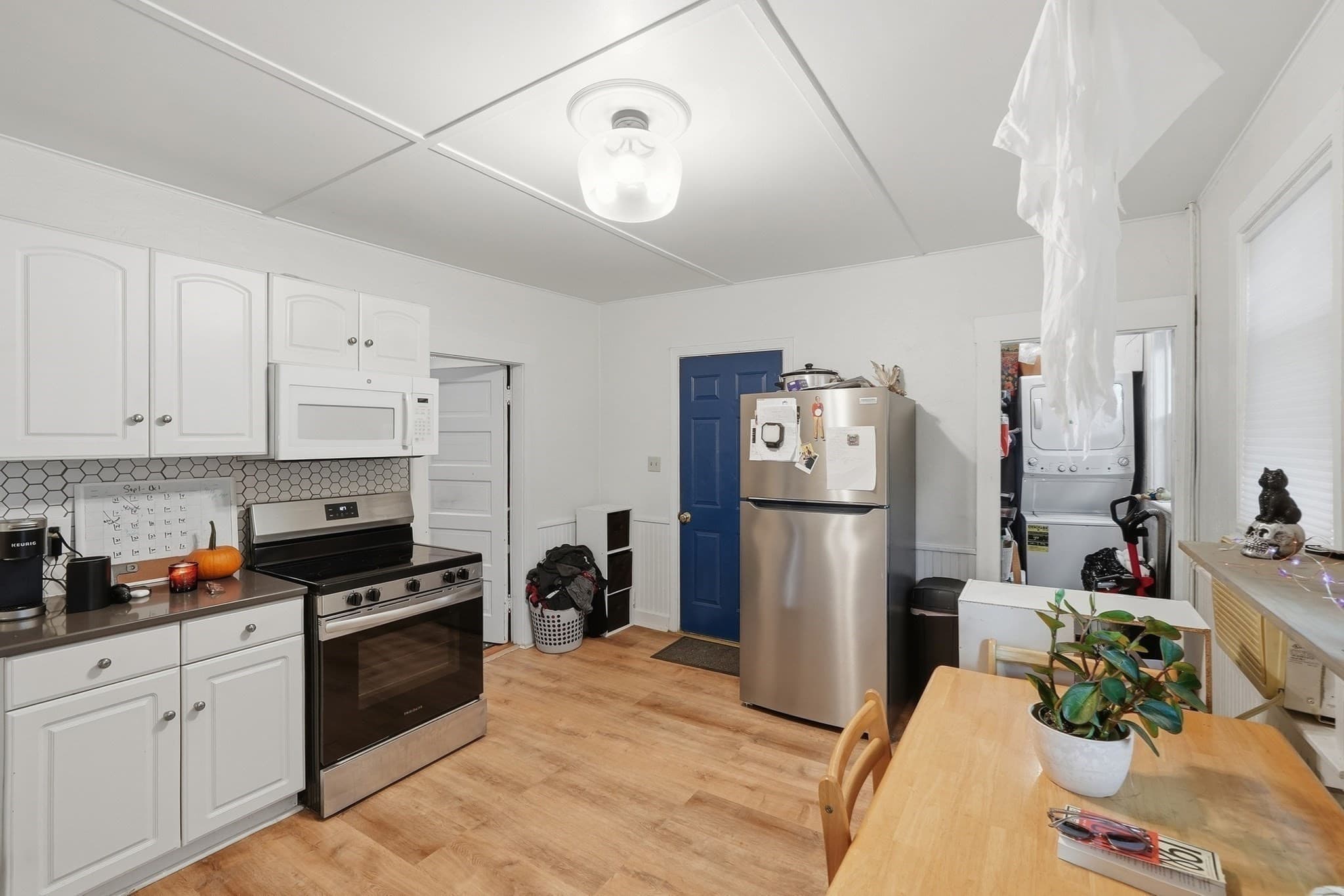 2 Family - 2 Units Up/Down at 1576 Main St, Holden MA 01522, Holden, photo 7 of 33