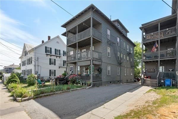 Condominium at 420 Rathbun St # 7, Woonsocket RI 02895, Woonsocket, photo 3 of 5