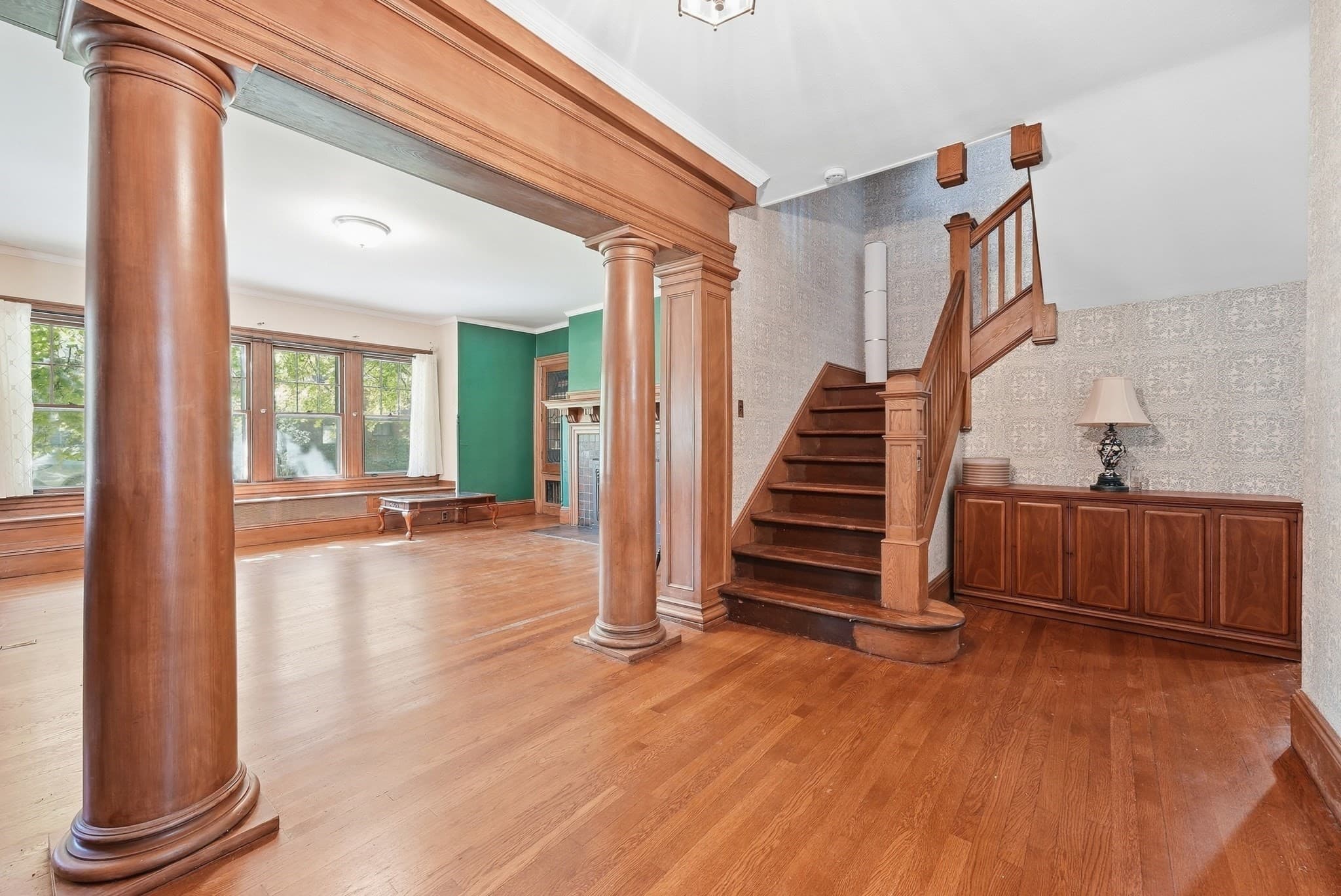 Single Family Residence at 98 Bellevue Ave, Springfield MA 01108, Springfield, photo 10 of 33
