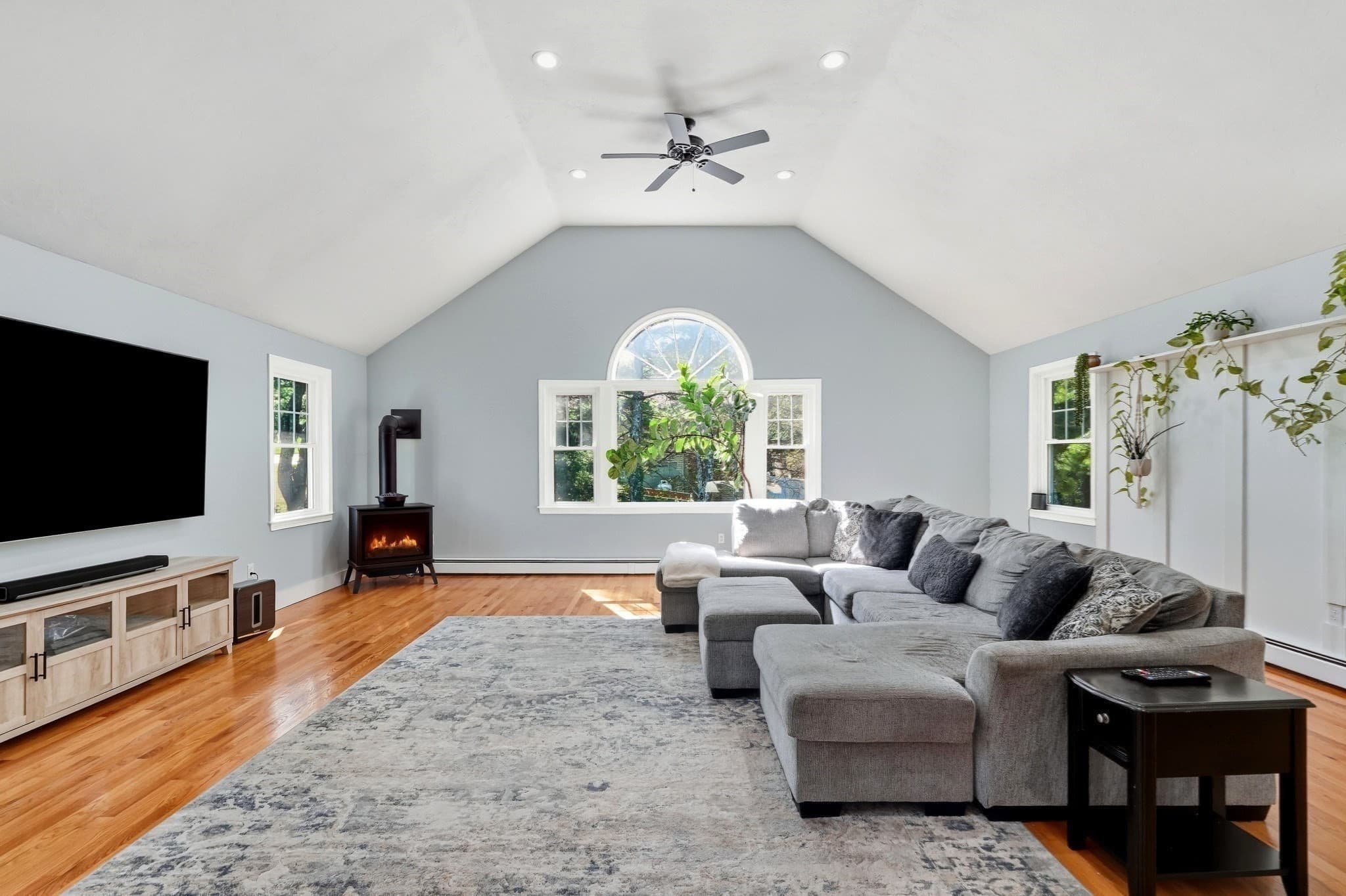 Single Family Residence at 6 Rhonda Rheault Dr., Oxford MA 01540, Oxford, photo 17 of 42