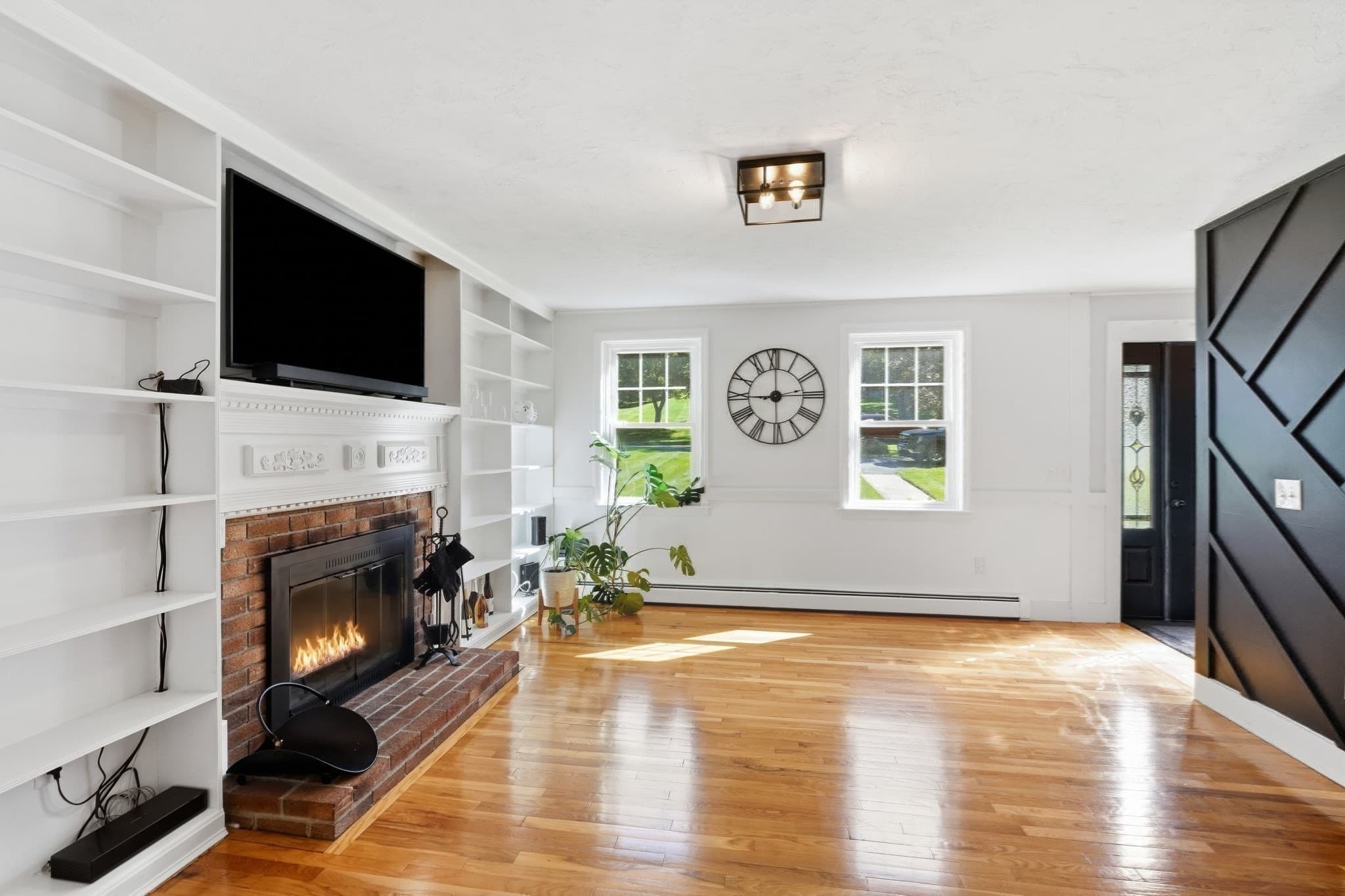 Single Family Residence at 6 Rhonda Rheault Dr., Oxford MA 01540, Oxford, photo 12 of 42
