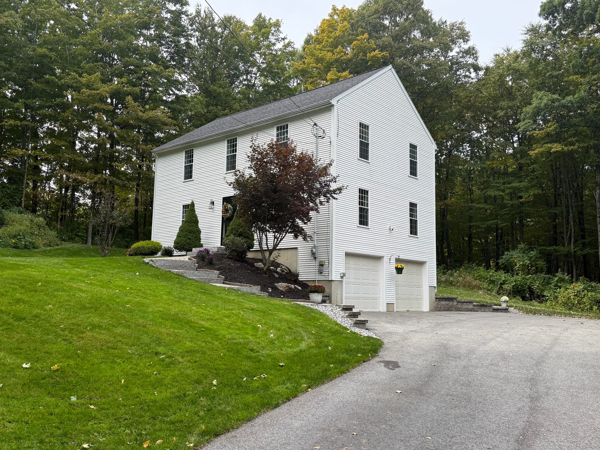 Single Family Residence at 823 Moore Rd, New Braintree MA 01531, New Braintree, photo 2 of 21