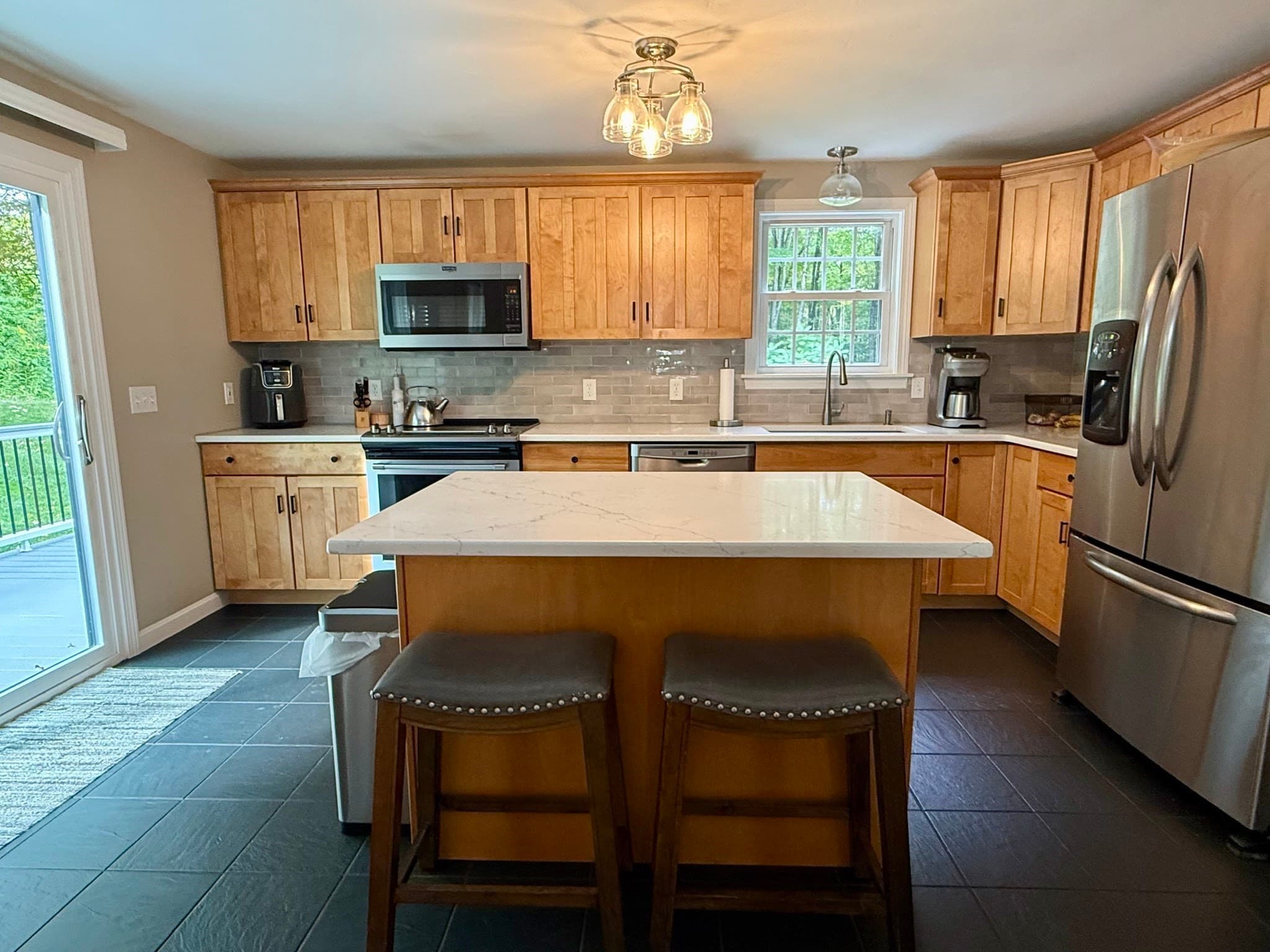 Single Family Residence at 823 Moore Rd, New Braintree MA 01531, New Braintree, photo 8 of 21