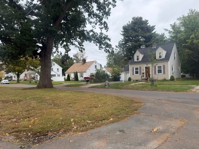 Single Family Residence at 49 Carew Terrace, Springfield MA 01104, photo 19 of 19