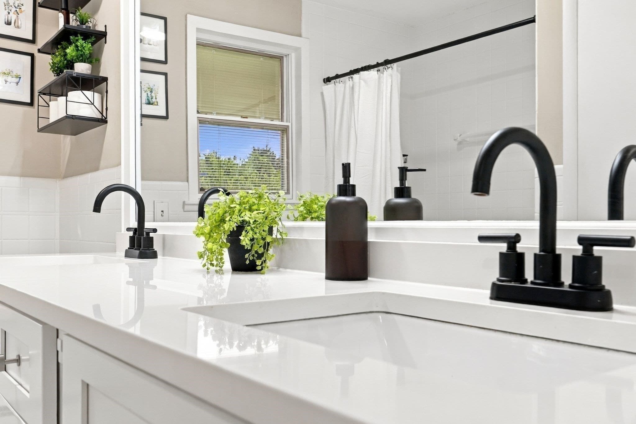 Single Family Residence at 17 Oakridge St, Ludlow MA 01056, Ludlow, photo 18 of 33