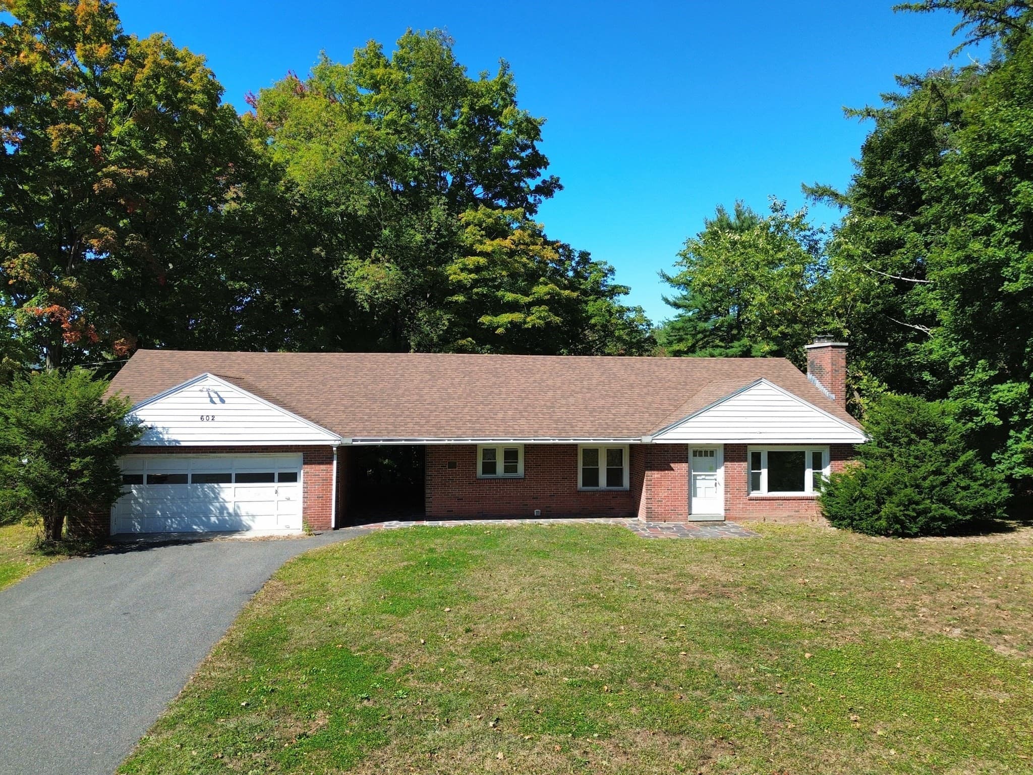 602 Bernardston Rd, Greenfield MA 01301