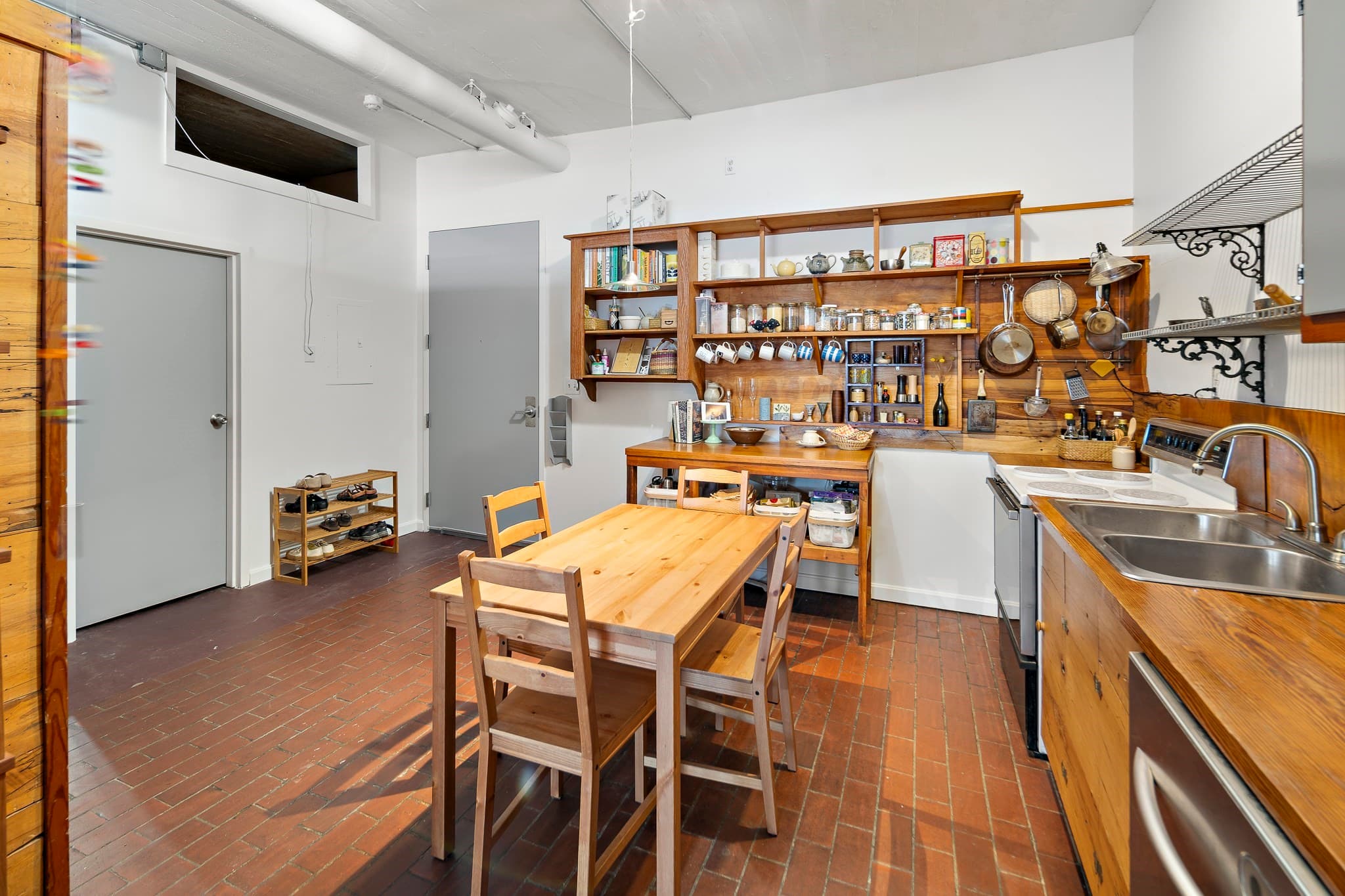 Condominium at 1 Fitchburg St # C416, Somerville MA 02143, Somerville, photo 6 of 19