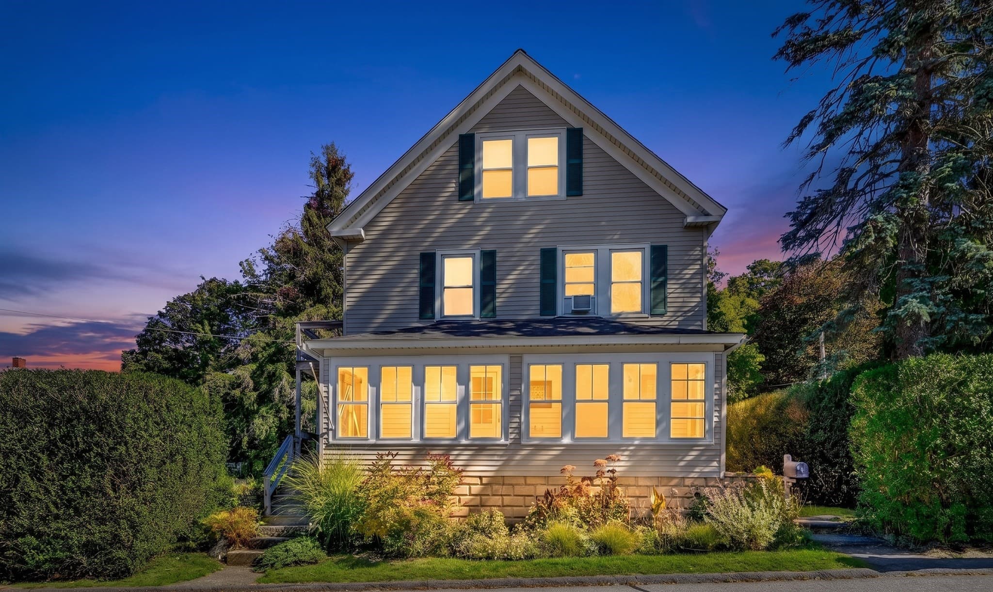 4-6 Crane Ave, Maynard MA 01754