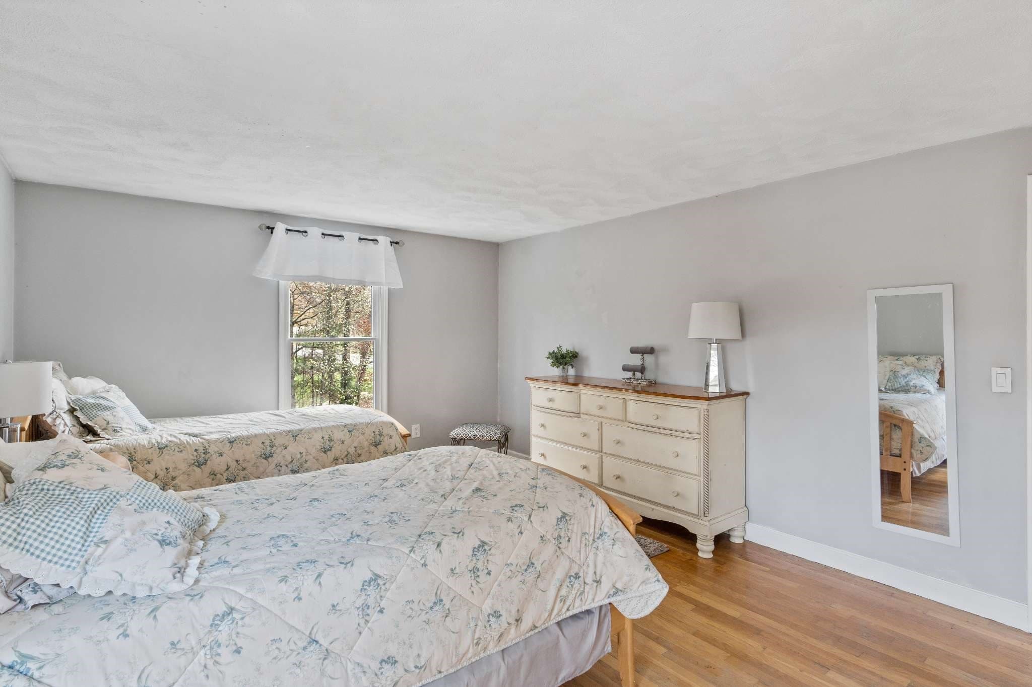 Single Family Residence at 8 Greybirch Rd, Andover MA 01810, Andover, photo 5 of 42
